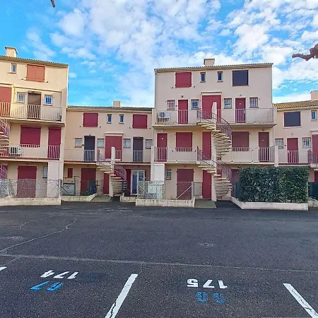 Duplex Renove Avec Clim, Terrasse Et Parking A - Fr-1-387-162 * Marseillan (Herault)